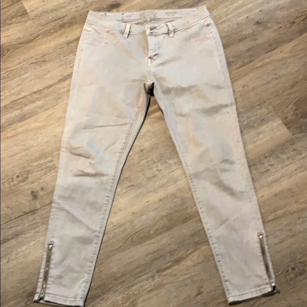 Buckle black pants